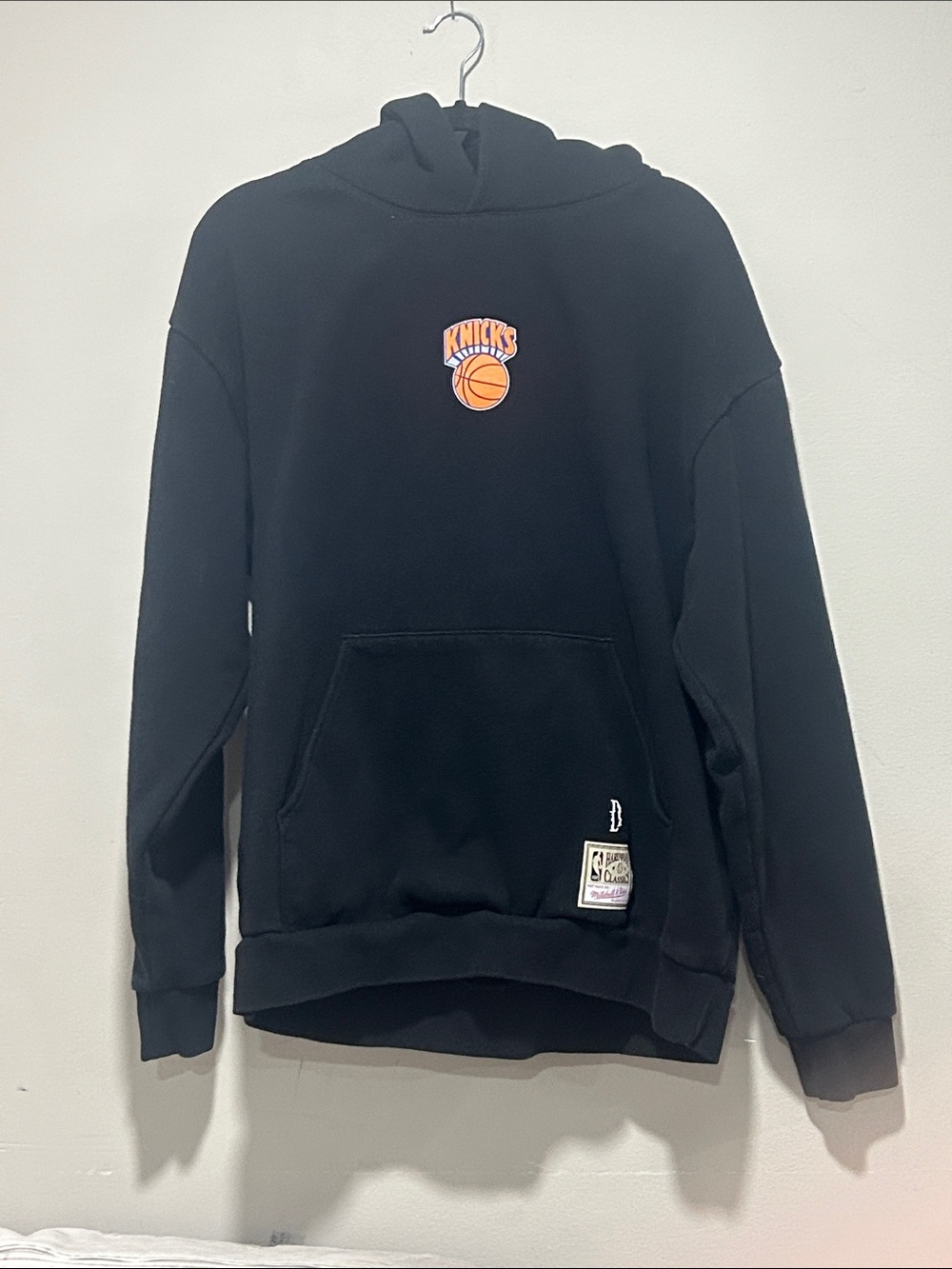 Mitchell & Ness Black Hoodie with orange Logo Print